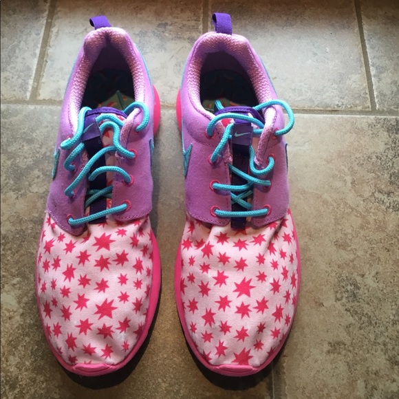 Nike Other - Like New-Nike Roshe Sneakers